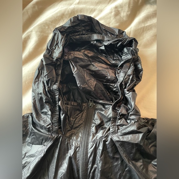 mountain hardwear ghost lite type jacket rain-windproof running light womens M - Picture 8 of 10